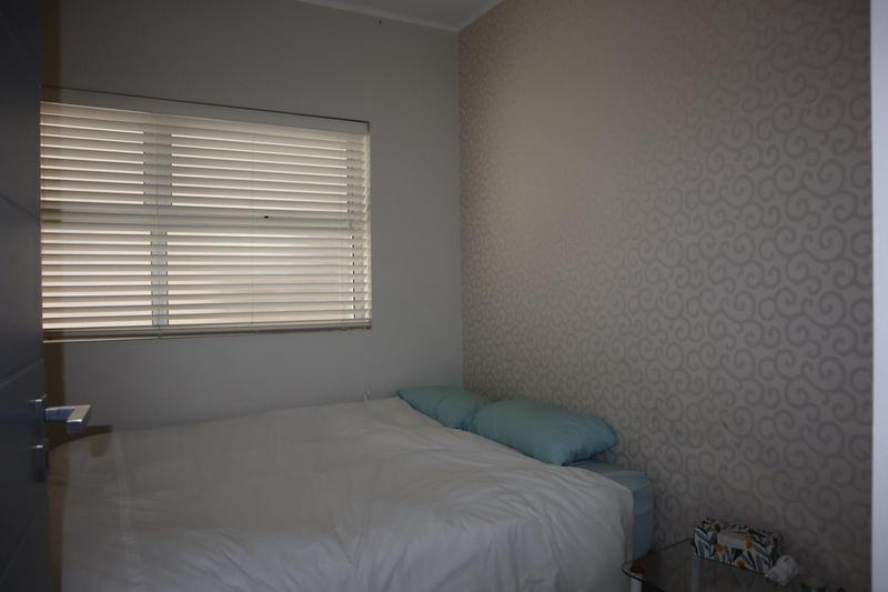 To Let 1 Bedroom Property for Rent in Sea Point Western Cape